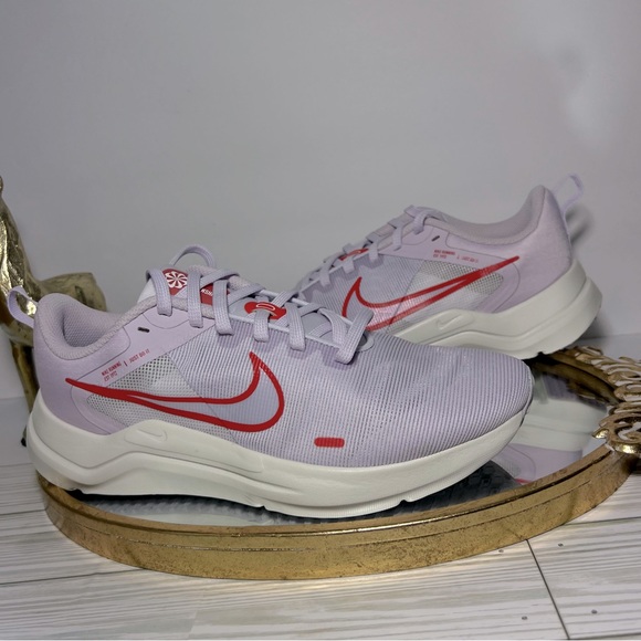 Nike women’s downshifter 12 Low-top running shoes size 9 light purple - Picture 6 of 9
